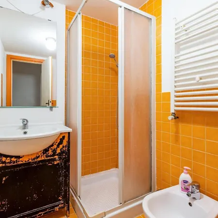 The Artistic Retreat Apartment